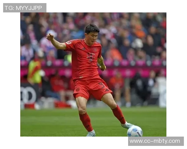 拜仁愿意放走28岁金玟哉转会他已成为球队第三中卫选择 拜仁愿意放走28岁金玟哉转会他已成为球队第三中卫选择